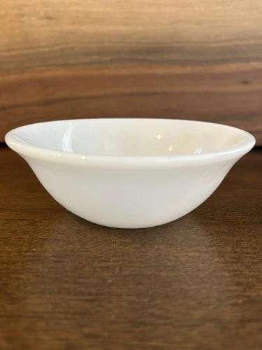 Federal Glass Vintage White Custard Bowl Heat Proof 4.75” Circumference 2” Tall.