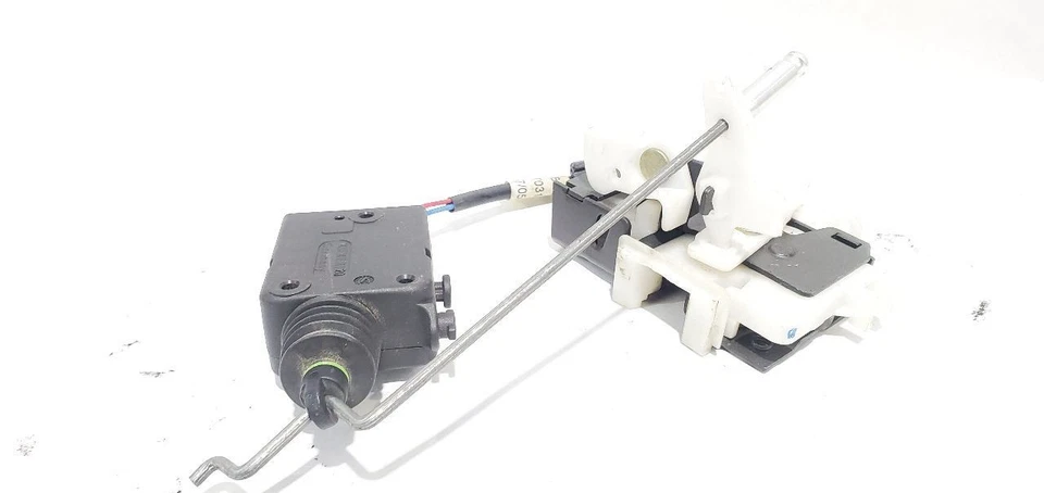 Actuador de cerradura de puerta delantera izquierda Lotus Elsie 2005 OEM Foto 2 de 4