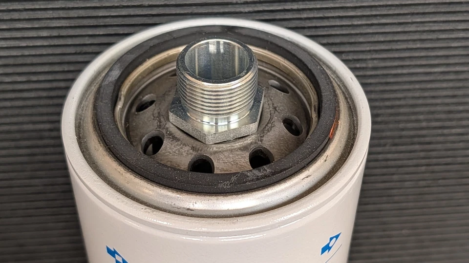 P550416 Donaldson Genuine Hydraulic Filter Case IH Hitachi John Deere - Image 3 of 4