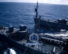 USS MINNEAPOLIS AND USS PLATTE REFUELING SEASCAPE WWII 1944 8X10 PHOTO