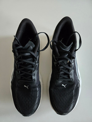 PUMA Velocity NITRO  4 Laufschuhe Damen Größe 41 schwarz wie neu