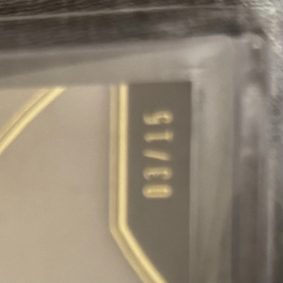 Vlad Guerrero JR Auto /15 and Vlad Guerrero Auto /5 - Image 3 of 4