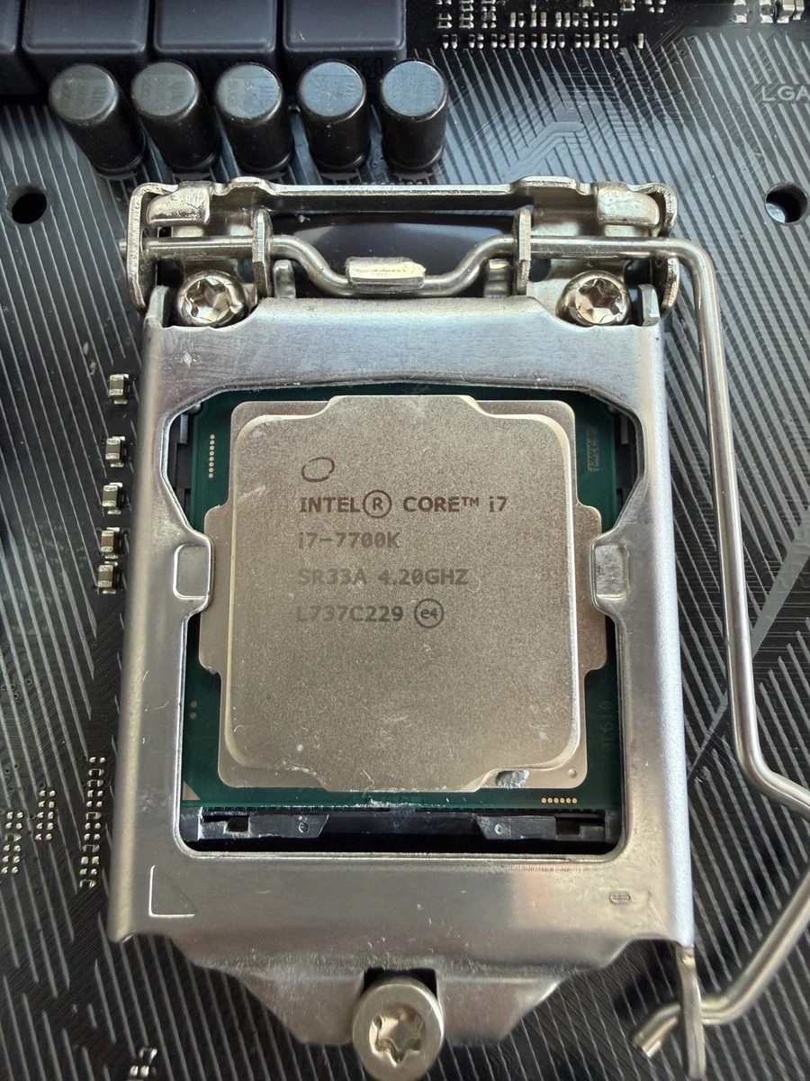 Core i7 7th Gen. Intel Core i7-7700K Processor Model LGA 1151/H4