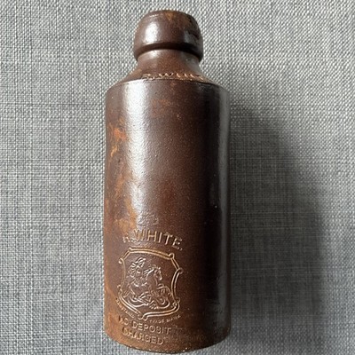 VINTAGE R WHITE LEMONADE/GINGER BEER STONE BOTTLE FLASK APPROX 17CM HIGH 7CM DIA