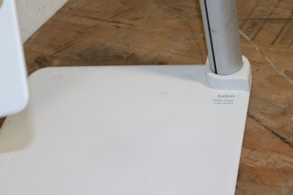 Belkin Tablet Stage / Stand Model B2B054 Perfect For Presentations Or Classroom - Image 4 of 4
