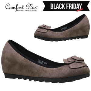 wide women's formal flats