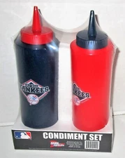 NEW YORK YANKEES CONDIMENT SET - Official Branded Condiment Dispensers (Sealed)