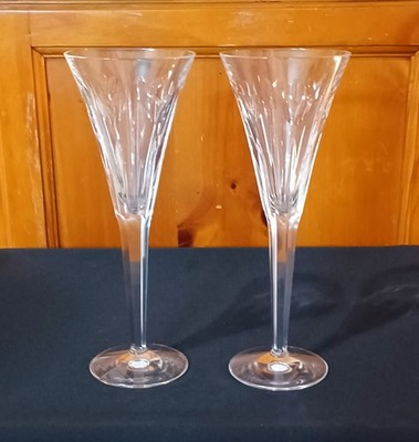 2 Vintage Waterford Love Hearts Millennium Series Champagne Crystal Flutes