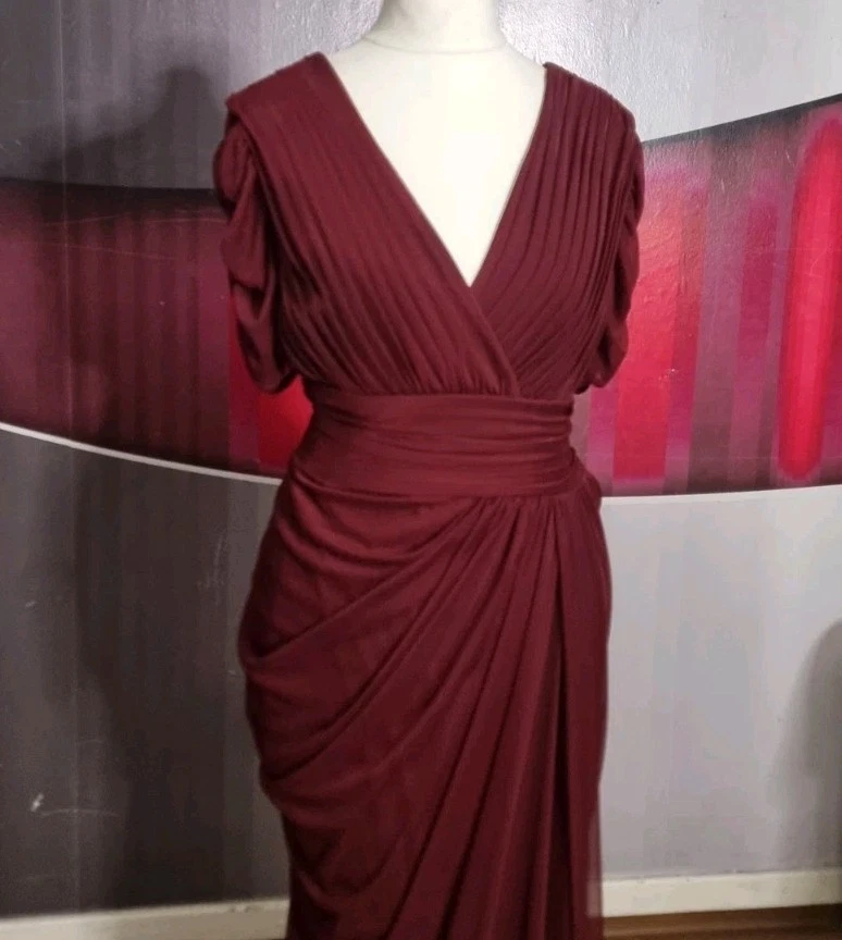 PRECIOSO VESTIDO DE NOCHE LARGO ADRIANNA PAPELL BORGOÑA TALLA 16