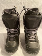 vans world traveler snowboard boots