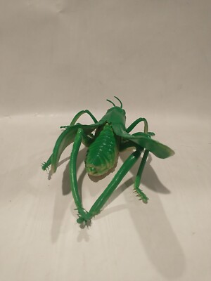 Collectible Jumbo plastic Green grasshopper 7” Insects World
