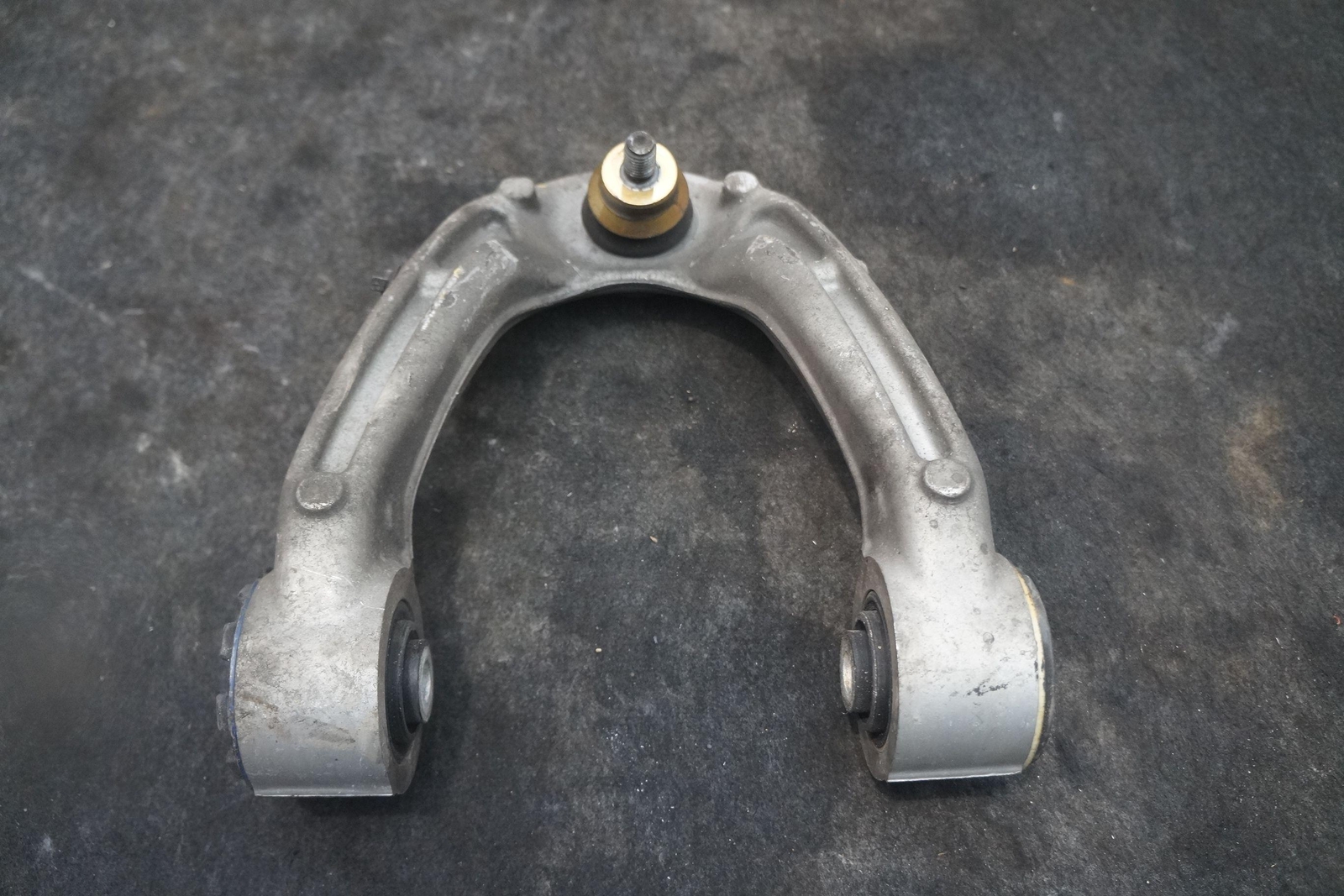 Front Right Upper Control Arm 6G33-3084-AB OEM Aston Martin V8 Vantage 2006