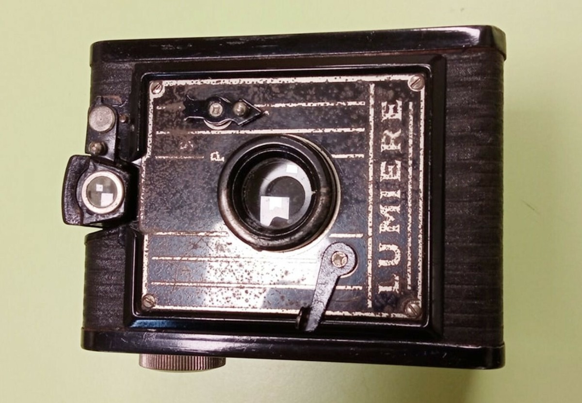 LUMIERE - SCOUT Box EUR 24,90 - FR