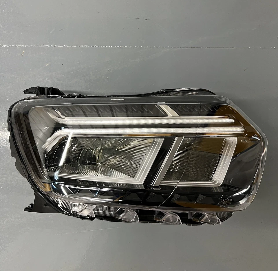 FOR DACIA DUSTER 2022-2024 FRONT RIGHT DRIVERS HEADLIGHT NEW 260100127R LED - Image 2 of 4