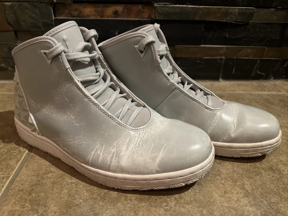 Air Jordan Instigator Grey Mist - Nike Masculino Tamanho 8 705076-005 - FRETE RÁPIDO - Imagem 2 de 4