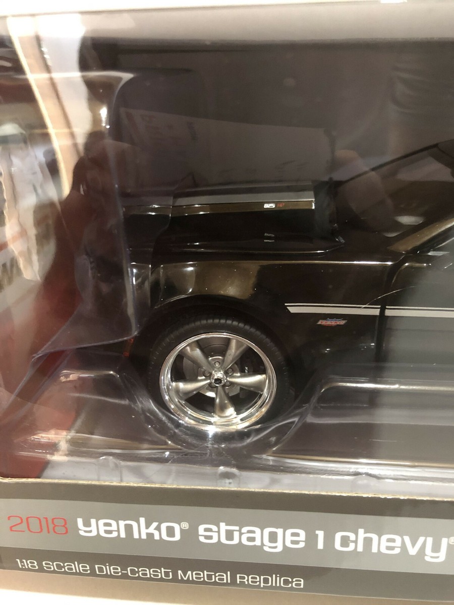 ミニカー Auto World 1/18 Yenko Chevy Camaro 2018 Chevrolet Camaro Yenko/SC Stage I Coupe Black with Orange