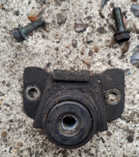 96 Yamaha XJ900S Diversion Mounting bracket for Exhaust collector  box FREE P&P