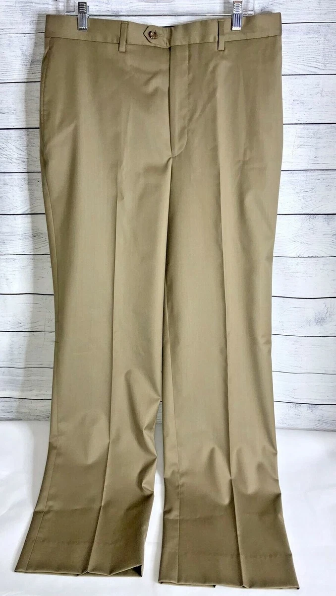 Dark tan khakis 2025