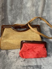 Vtg Mid-Century Retro Tortoise Lucite Tan Wicker Hand Clutch With Red Mini