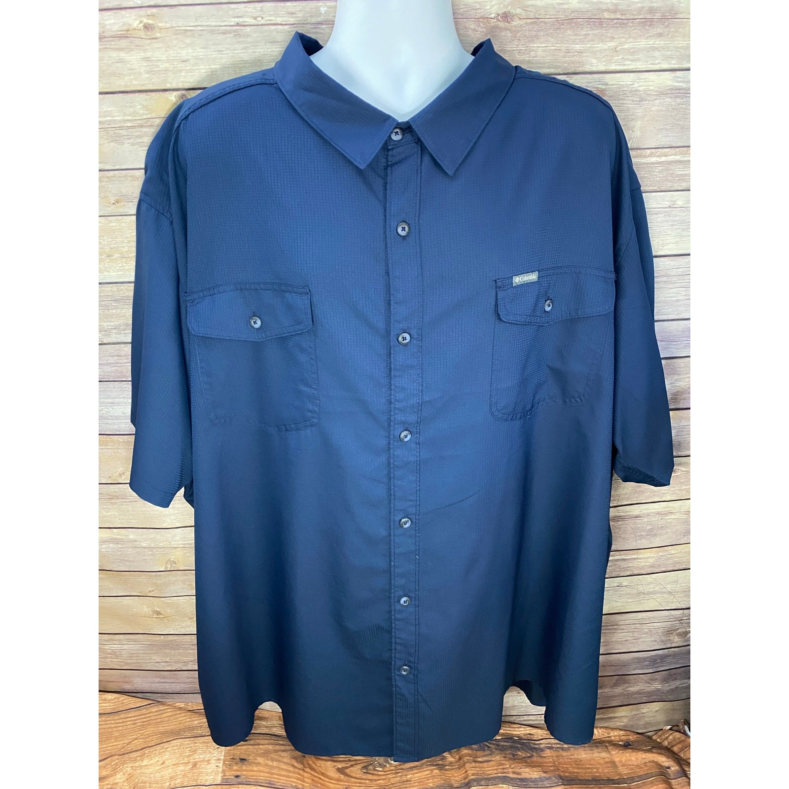 Columbia Men’s Solid Short Sleeve Button Up Shirt Plus Size 6XL Vented Blue