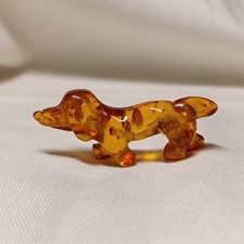 Figurka z bursztynu | jamnik | miniatura - 4,5 grama 
