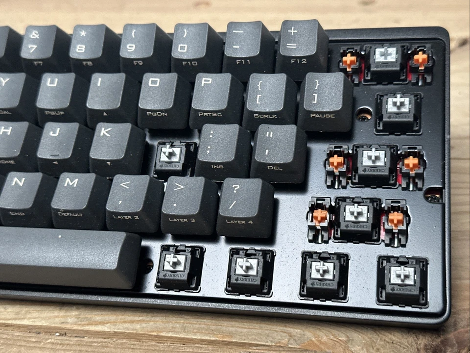 Teclado mecánico Vortex POK3R estuche negro 60 %, teclas PBT cereza *TECLAES FALTANTES* Foto 2 de 4