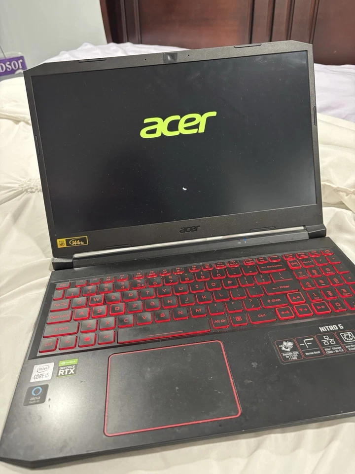 Portátil para juegos Acer Nitro 5 AN515-55 Foto 2 de 4