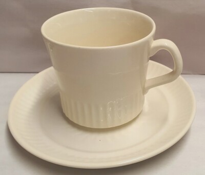 Vintage Crown Lynn Apollo Pattern Cup & Saucer D14050 New Zealand c1969-80s