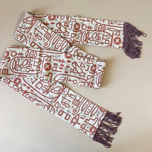 Egyptian Hieroglyph Pattern 1980s Soviet Woman’s Shawl Fringe Scarf Vintage - Picture 4 of 7