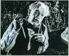 RARE VINTAGE BORIS KARLOFF SIGNED 8X10 PHOTO - 