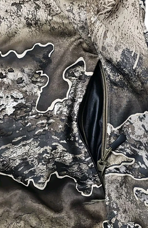 Realtree Excape Mens Tech Hoodie With Face Gaiter Scent Control Sz. Medium NWT - Image 3 of 4