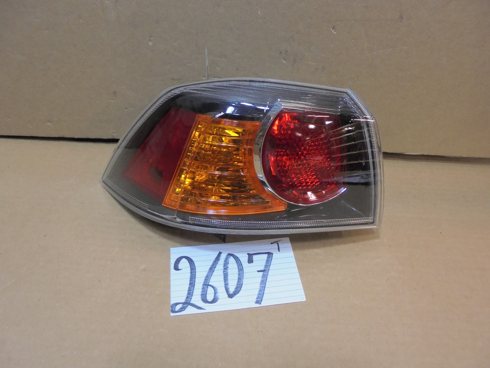 10 11 Mercury Milan DRIVER Side Tail Light Used Rear #2607T