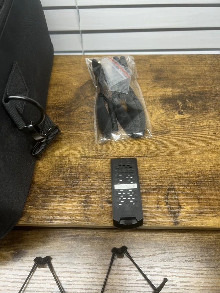 F Series 2.4ghz Quadcopter Drone with Hard Case...Hasn't been flown in awhile - Image 3 of 4