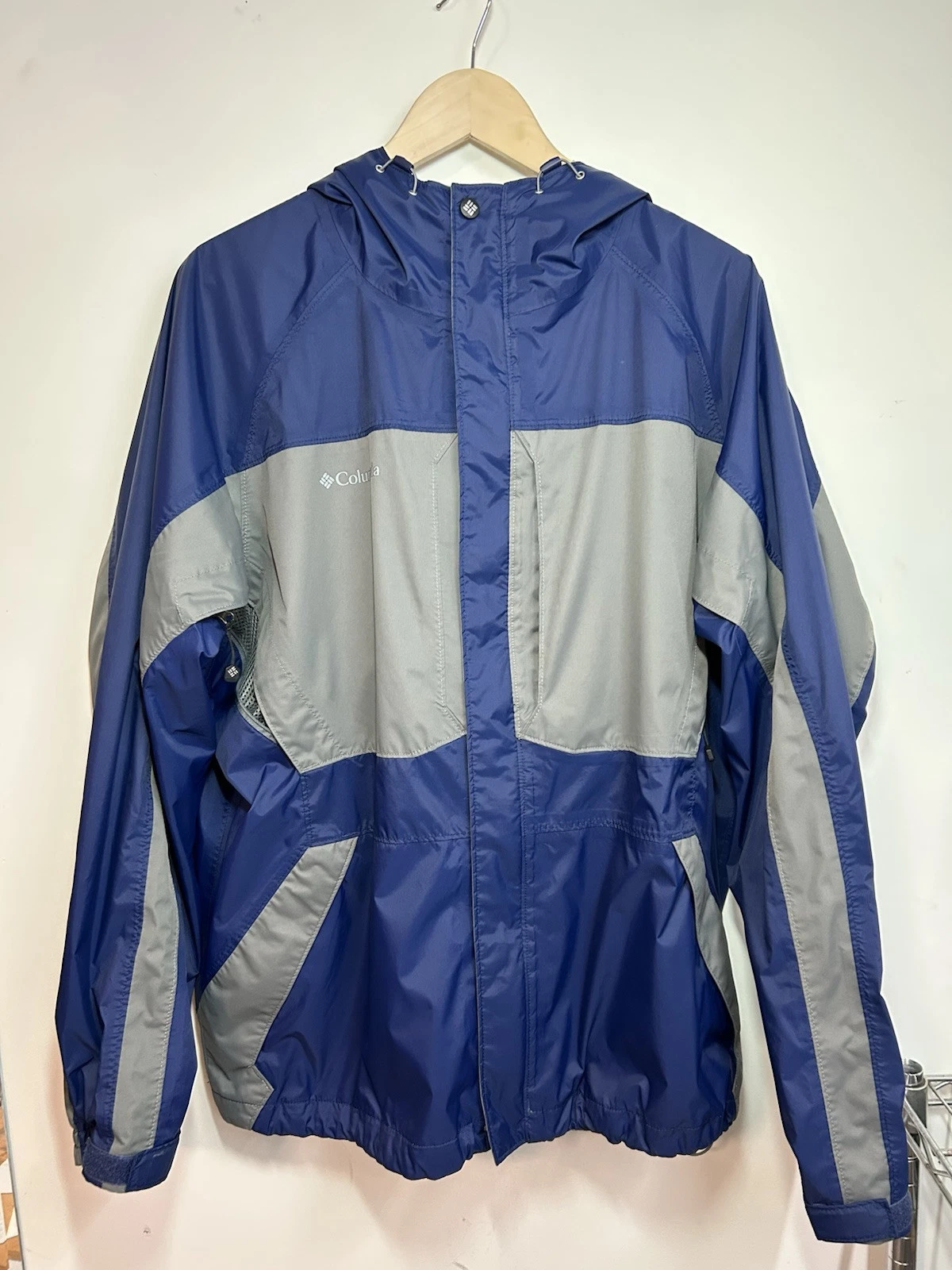 Columbia Sportswear Blue Silver Large Full Zip Omni-Tech Waterproof Windbreaker