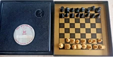 VINTAGE THE DRUEKE CO MAGNETIC CHESS SET BLACK BOX 8"X8" INCH