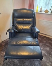 HSL Recliner Chair Lifts Up As Well Great Condition Fully Working
