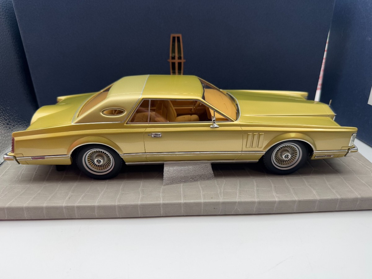 1/18リンカーン AMC Lincoln Continental Mark V 1/18 Lincoln Continental Mark V Silver-Red | eBay