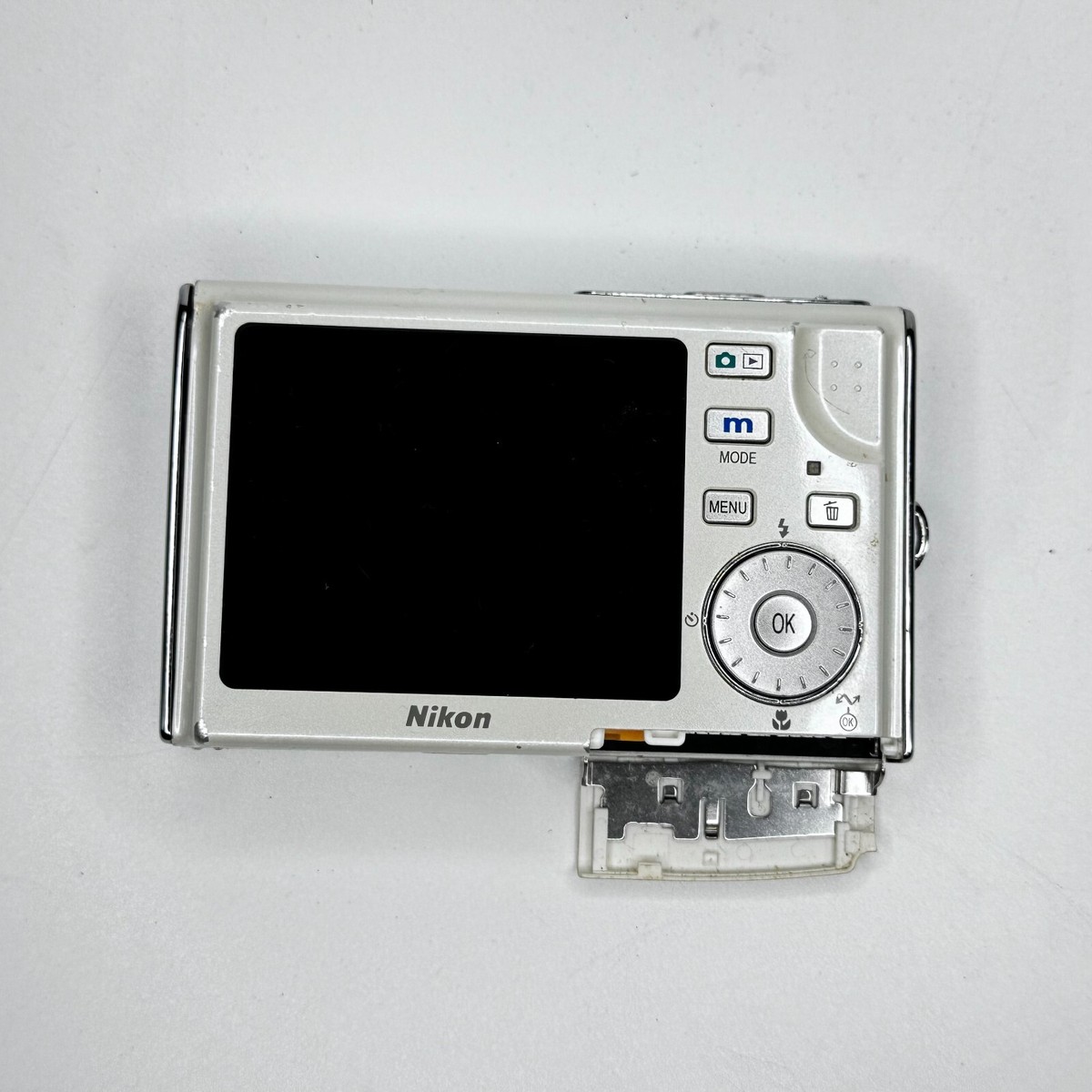 Nikon Digital Camera Coolpix S5 White Body Only Coolpixs5S