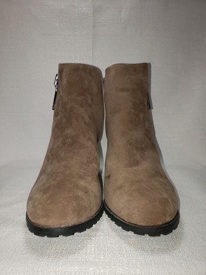 Olivia Miller Zip-Up Chunky Block Heels Ankle Booties -- Brown, Suede