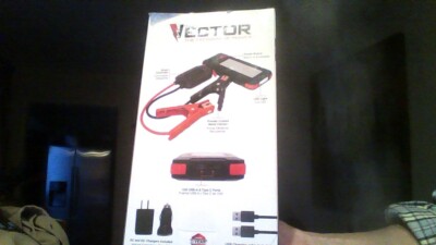 Vector 1600A Lithium Jump Starter 15W/USBPower Up To 30X Works With Engines Up T