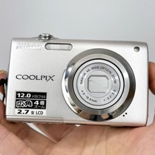 Nikon COOLPIX S3000 Digital Camera 12.0MP 4x Optical Zoom Silver w/ Battery