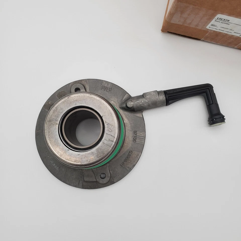 LuK CILINDRO ESCLAVO EMBRAGUE CHEVROLET SILVERADO GMC SIERRA 2500HD 3500 6,6 L 8,1 L Foto 3 de 4