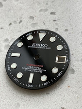 Nuovissimo orologio subacqueo nero con quadrante data per 7S26 NH35 skx007 28,5 mm