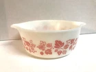 Vintage Pyrex Pink Gooseberry 472 - 1 1/2 Pint Round Casserole Dish No Lid USA