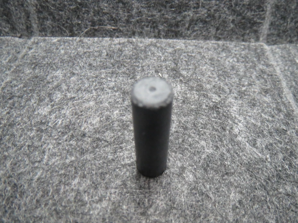 Diesel Injector End Cap Plug All Rubber - 6040700255 - Ships Fast! - Imagem 3 de 3