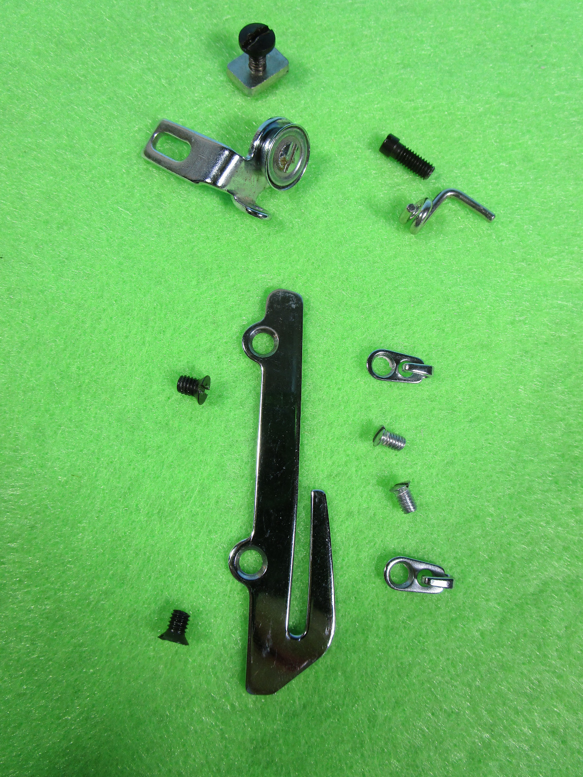 Janome New Home 551 Sewing Machine Parts 5 THREAD GUIDES (Face & Top