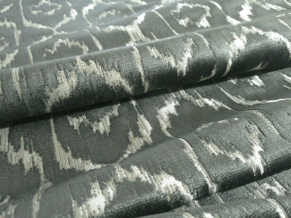 Cut Velvet Charcoal Silver Taupe Heavy Luxurious Ikat Pattern 3.25 Yds High-End - Image 2 of 4