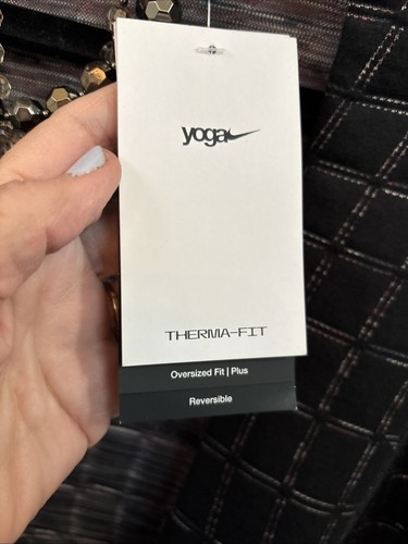 NUEVO CON ETIQUETAS Nike Yoga Therma-FIT Luxe Talla 2X Chaqueta Kimono Reversible Jacquard Envolvente $140 - Imagen 4 de 11