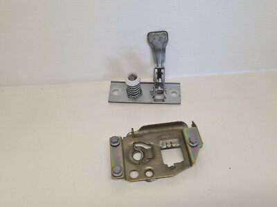 Système D’attache Capot Avant Pour Peugeot 205 3 Portes (essence, 1987) – Occasion