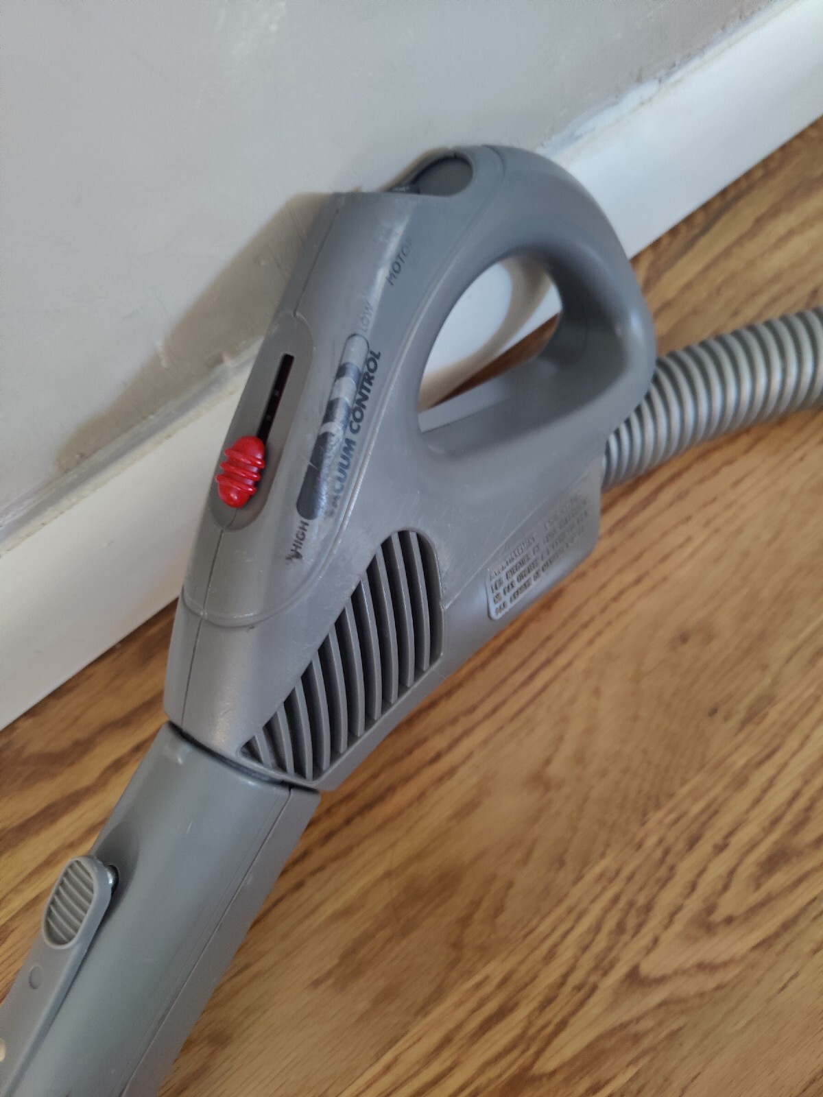 Electrolux Oxygen Type B Canister Vacuum Cleaner EL6988 Read